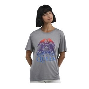 🆕 Queen graphic t-shirt